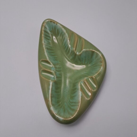 Royal Haeger Atomic Triangle Boomerang Ashtray #3420 - Picture 2 of 6